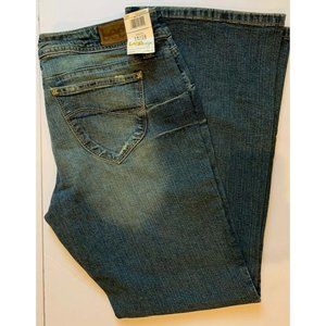 Lee Women Heritage Regular Fit Flare Jean Size15